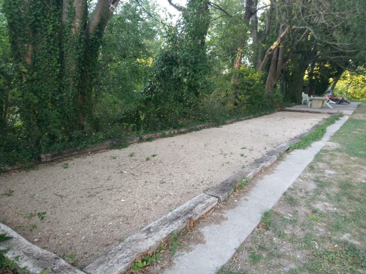 De La Jardine Velleron